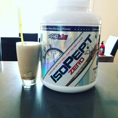  EHPlabs IsoPept Zero Cookies & Cream (2lbs) Hydrolized WPI Fractions + Whey Protein Isolate, 25g of Protein Per Serving, 0 Sugar, 0 Fat, 5.7g of BCAAs - 30 Servings