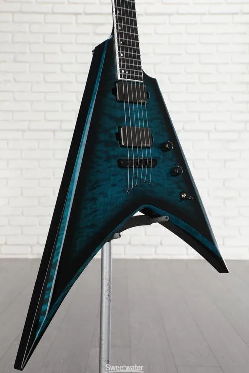  ESP USA V-II Quilted Maple Limited Edition - Black Aqua Sunburst