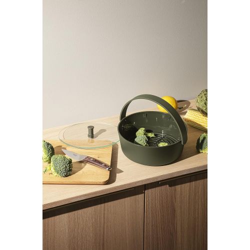  EVA SOLO Microwave steamer, green tool, after just a few minutes in the Microwave at 900 watts, the vegetables are cooked