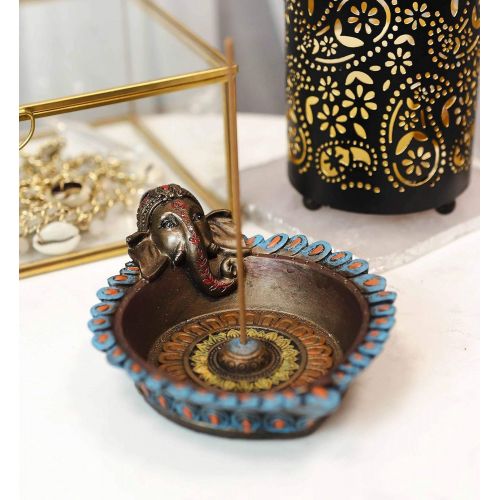  인센스스틱 Ebros Gift Hindu Elephant Supreme God Lord Ganesha Ganapati with Blue Peacock Feathers Incense Stick Holder Burner Dish Figurine 5.5 D Zen Vastu Accent