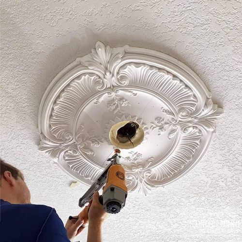  Ekena Millwork CM18RA2AMF Raymond Ceiling Medallion, 18OD x 1 1/4P (Fits Canopies up to 5 3/8), Hand Painted Americana