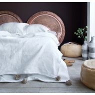 ElRamlaHamra Moroccan blanket with beige pom poms XL 98 x 66 ft - cotton -