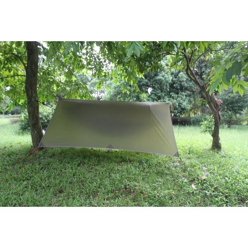  Ele ELEOPTION Waterproof Survival Tarp Shelter Portable Lightweight Suitable for 3 to 4 Person 9.5 by 9.5 Foot with 6 Rings As Outdoor Rain Tarp Tent Tarp Shelter Sun Shade Tent Hammocks Camping