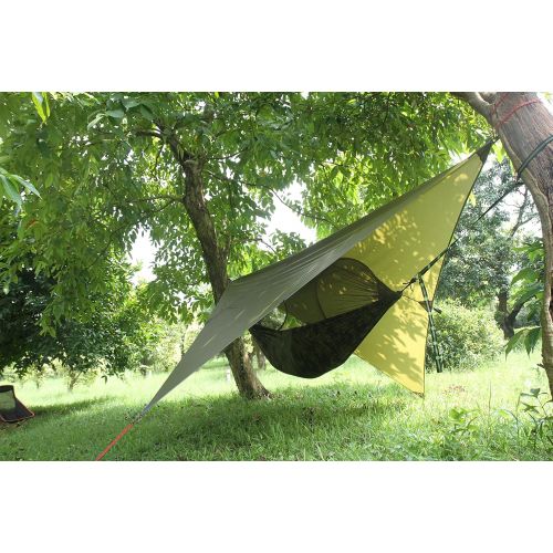  Eleoption Waterproof Survival Tarp Shelter Portable Lightweight Suitable for 3 to 4 Person 9.5 by 9.5 Foot with 6 Rings As Outdoor Rain Tarp Tent Tarp Shelter Sun Shade Tent Hammocks Camping