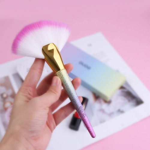  [아마존 핫딜]  [아마존핫딜]Amazon Marke: Eono Essentials Gestichel Highlighter Pinsel Facherpinsel Professionell Make Up Kosmetik Facher Pinsel 1 Stueck