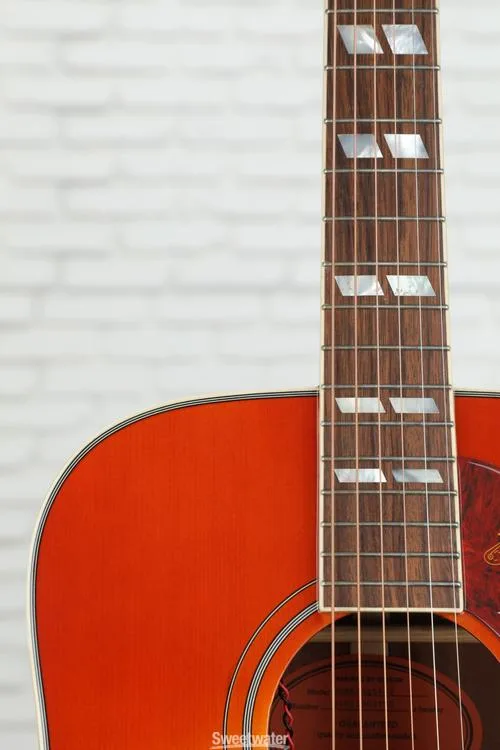  Epiphone Hummingbird Acoustic Guitar - Aged Cherry Sunburst Gloss Demo