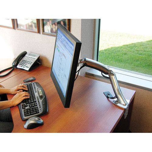  Ergotron MX Desk Mount LCD Arm