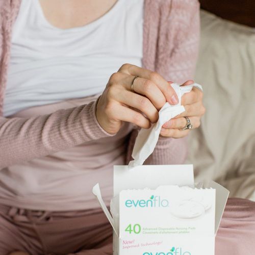 이븐플로 [아마존베스트]Evenflo Feeding Disposable Breast Pads for Nursing Women, Breathable and High Absorbency (Pack of 100)