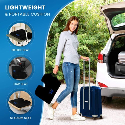  [아마존 핫딜]  [아마존핫딜]Everlasting Comfort 100% Pure Memory Foam Wedge Seat Cushion, Body Heat Responsive, Orthopedic U Cut-Out Design to Relieve Pain, Car Cushion, Standard, Black