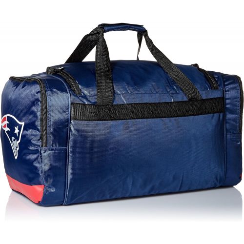 FOCO New England Patriots Medium Striped Core Duffle Bag