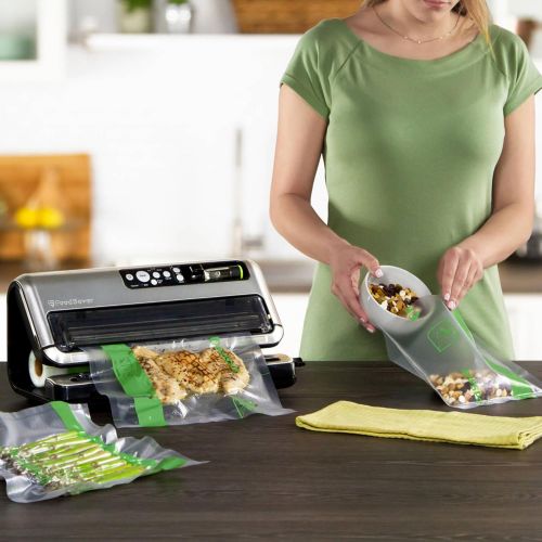  FoodSaver GameSaver 11 x 16 Vacuum Seal Roll with BPA-Free Multilayer Construction