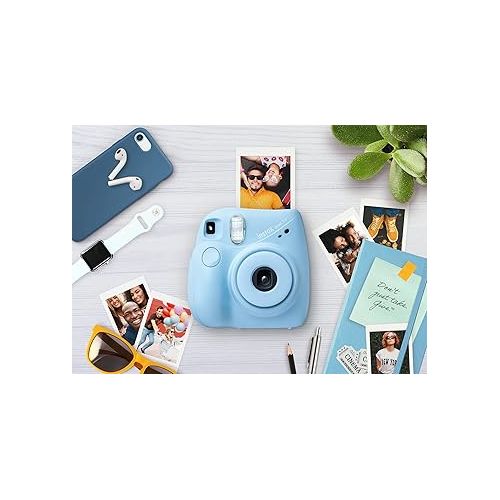 후지필름 Fujifilm Instax Mini 7+ Camera, Easy to Operate, Portable, Handy Selfie Mirror, Polaroid Camera, Perfect for Beginners and Experts, Sleek and Stylish Design - Light Blue (Renewed)