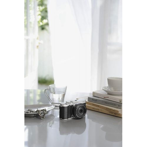 후지필름 Fujifilm X-M1 Compact System 16MP Digital Camera with 3-Inch LCD Screen - Body Only (Silver)