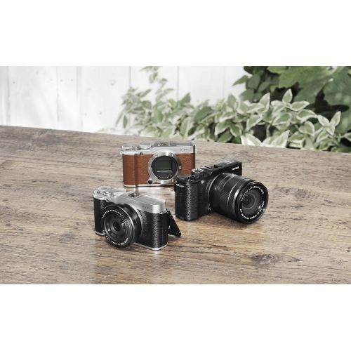 후지필름 Fujifilm X-M1 Compact System 16MP Digital Camera Kit with 16-50mm Lens and 3-Inch LCD Screen (Black)