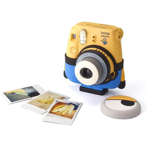후지필름 Fujifilm Instax Mini 8 Minion Instant Photos Film Camera (Japan Import)