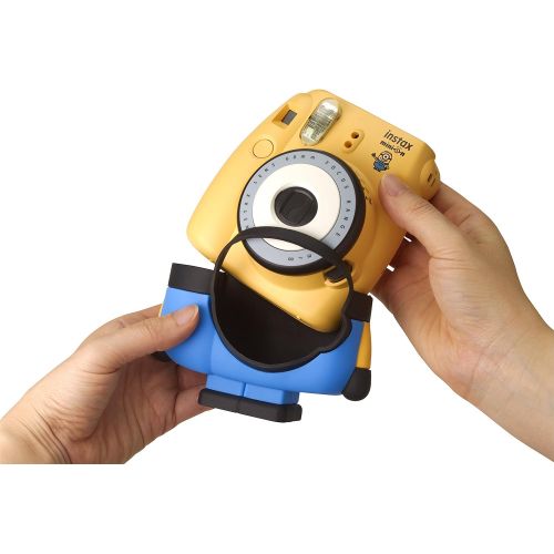 후지필름 Fujifilm Instax Mini 8 Minion Instant Photos Film Camera (Japan Import)