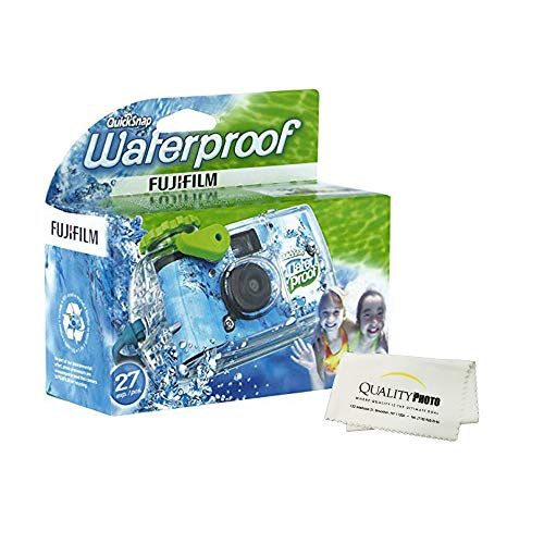 후지필름 Fujifilm Quick Snap Waterproof 27 exposures 35mm Camera 800 Film, 1 Pack + Quality Photo Microfiber Cloth (1 Pack)