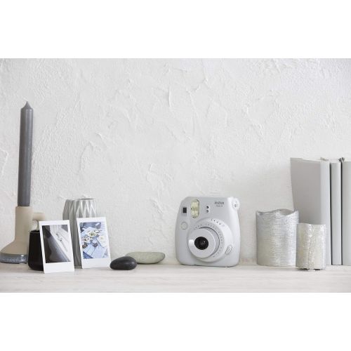 후지필름 Fujifilm Instax Mini 9 Instant Camera, Smokey White