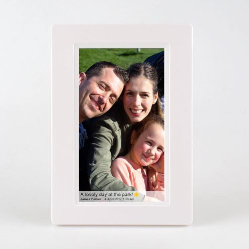  [아마존베스트]Feelcare 7 Inch Smart WiFi Digital Picture Frame with Touch Screen, IPS LCD Panel, Built in 8GB Memory, Wall-Mountable, Portrait&Landscape, Instantly Sharing Moments(White)