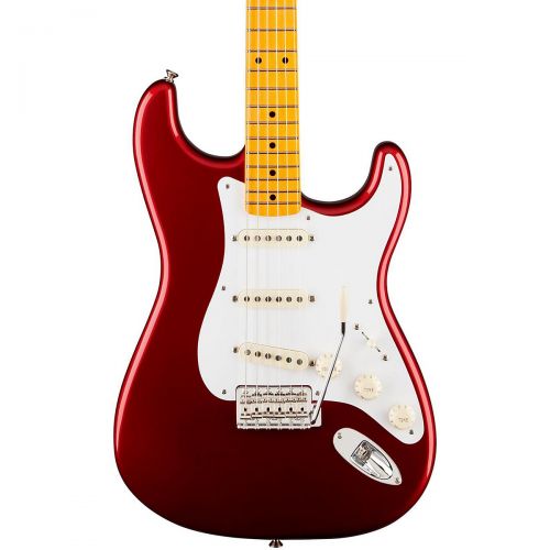  Fender},description:During rock musics infancy in 1950s, Fender introduced a revolutionary new guitar-the Stratocaster. With its sleekly contoured two-horned body, triple-pickup la