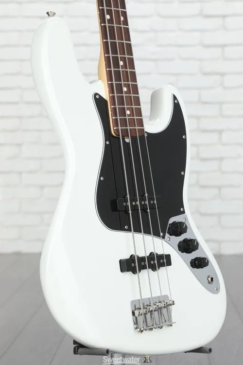  Fender American Performer Jazz Bass - Arctic White with Rosewood Fingerboard Demo