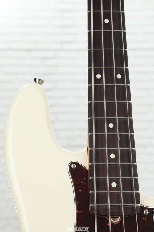  Fender American Professional II Precision Bass - Olympic White with Rosewood Fingerboard Demo