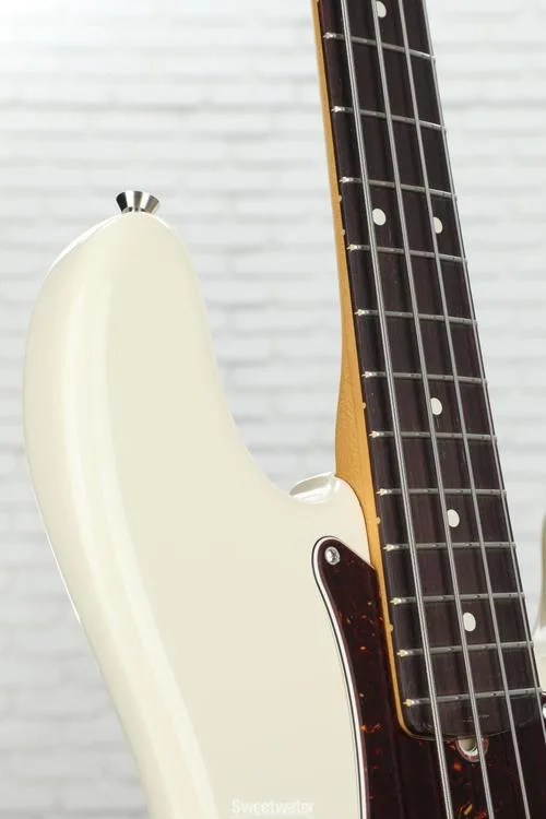  Fender American Professional II Precision Bass - Olympic White with Rosewood Fingerboard Demo