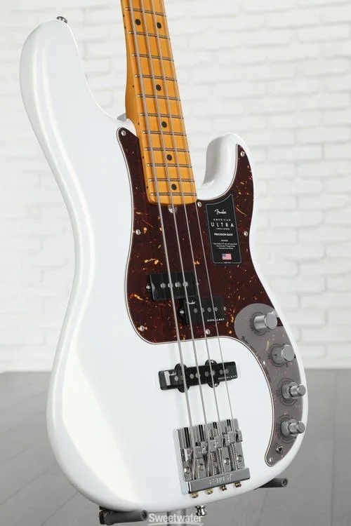 Fender American Ultra Precision Bass - Arctic Pearl with Maple Fingerboard Demo