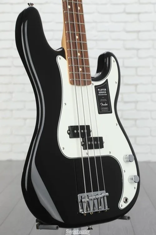  Fender Player Precision Bass - Black with Pau Ferro Fingerboard