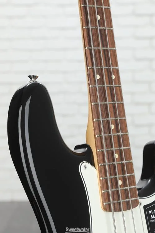  Fender Player Precision Bass - Black with Pau Ferro Fingerboard