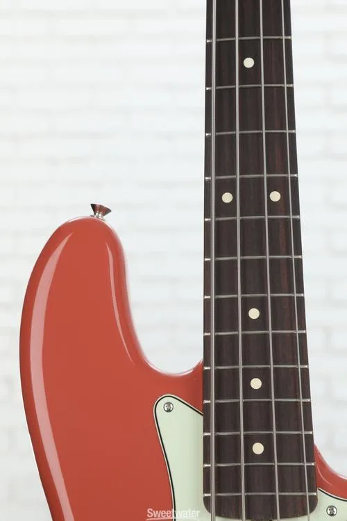  Fender Vintera II '60s Jazz Bass - Fiesta Red with Rosewood Fingerboard