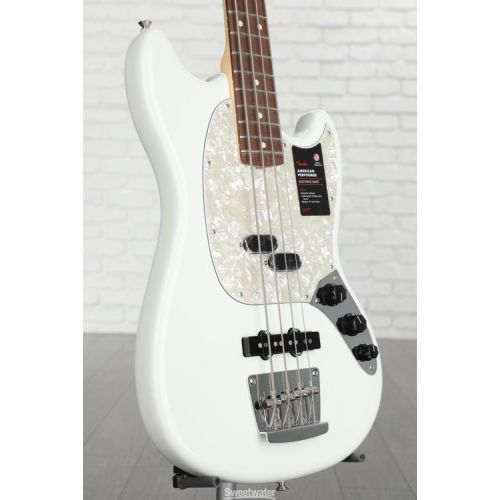  Fender American Performer Mustang Bass - Arctic White with Rosewood Fingerboard