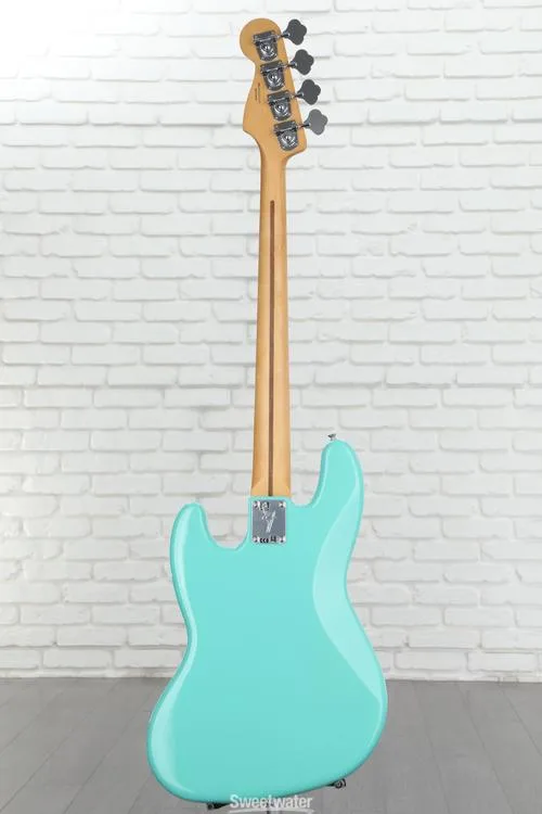  Fender Player Jazz Bass - Sea Foam Green with Pau Ferro Fingerboard