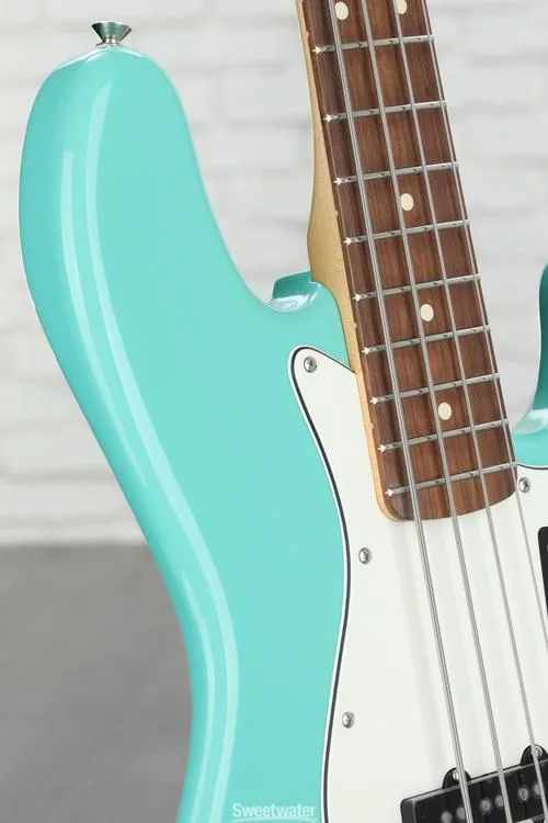  Fender Player Jazz Bass - Sea Foam Green with Pau Ferro Fingerboard