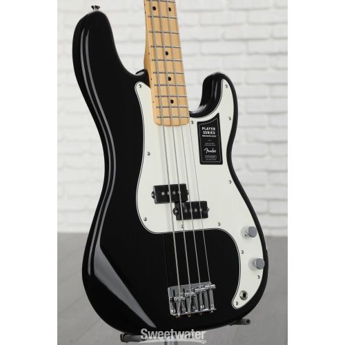  Fender Player Precision Bass - Black with Maple Fingerboard