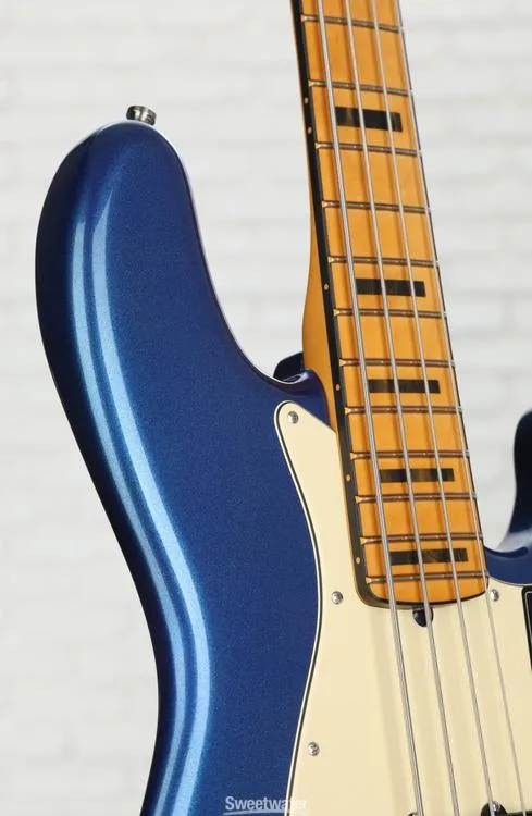  Fender American Ultra Jazz Bass - Cobra Blue with Maple Fingerboard