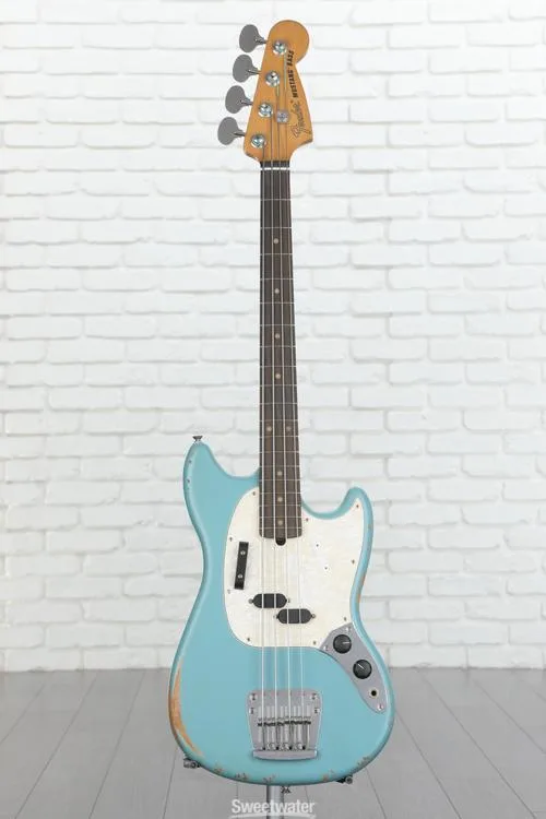  Fender JMJ Road Worn Mustang Bass - Faded Daphne Blue