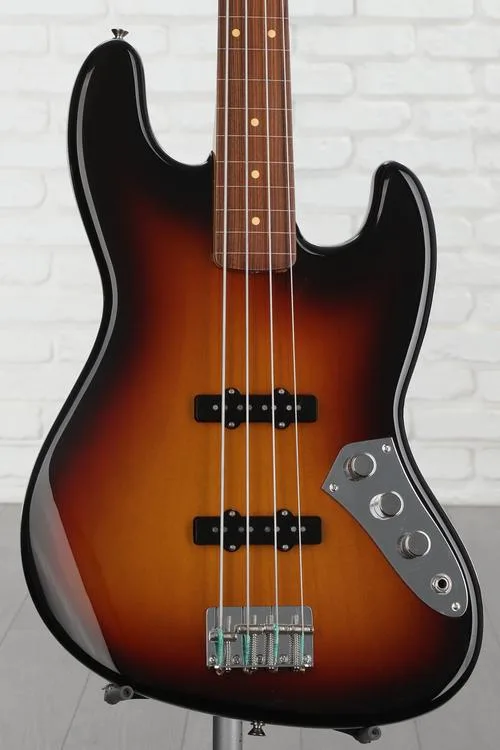 Fender Jaco Pastorius Fretless Jazz Bass - 3-Color Sunburst Demo