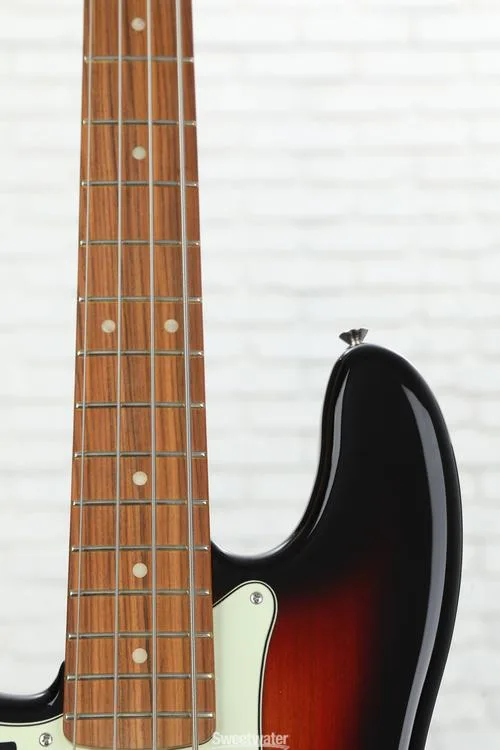  Fender Player Plus Active Precision Bass Left-handed - 3-color Sunburst with Pau Ferro Fingerboard