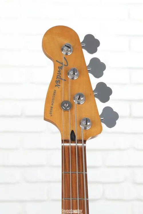  Fender Player Plus Active Precision Bass Left-handed - 3-color Sunburst with Pau Ferro Fingerboard