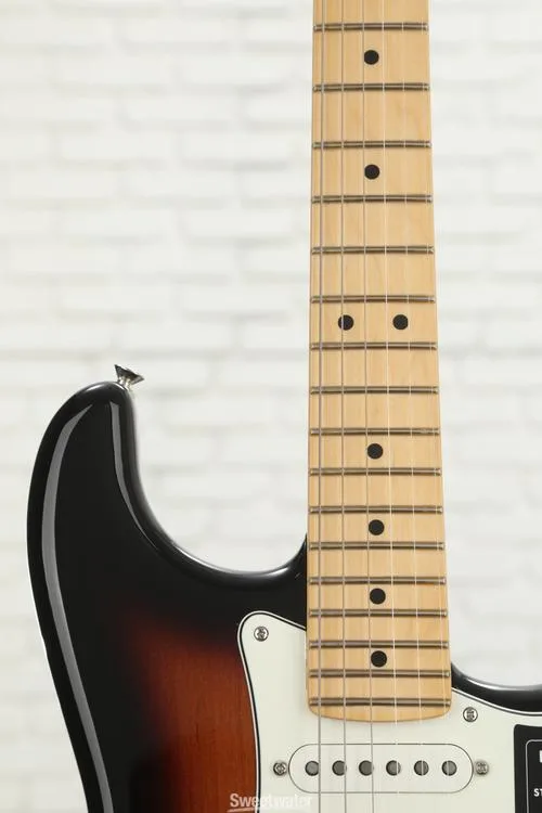  Fender Player Stratocaster Electric Guitar with Maple Fingerboard - Anniversary 2-color Sunburst