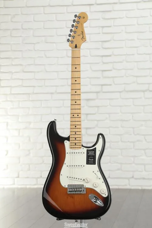  Fender Player Stratocaster Electric Guitar with Maple Fingerboard - Anniversary 2-color Sunburst