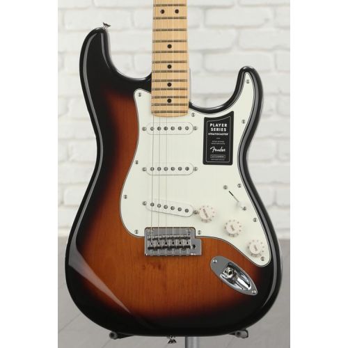  Fender Player Stratocaster Electric Guitar with Maple Fingerboard - Anniversary 2-color Sunburst