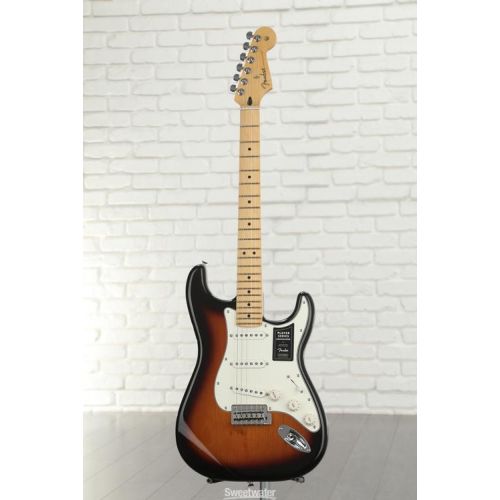  Fender Player Stratocaster Electric Guitar with Maple Fingerboard - Anniversary 2-color Sunburst