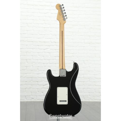  Fender Player Stratocaster HSS - Black with Pau Ferro Fingerboard