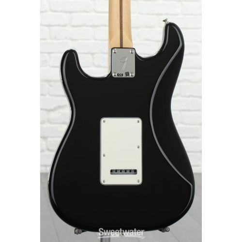  Fender Player Stratocaster HSS - Black with Pau Ferro Fingerboard