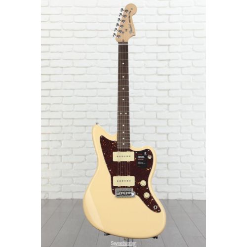  Fender American Performer Jazzmaster - Vintage White with Rosewood Fingerboard Demo