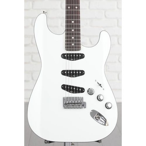  Fender Aerodyne Special Stratocaster Electric Guitar - Bright White Demo