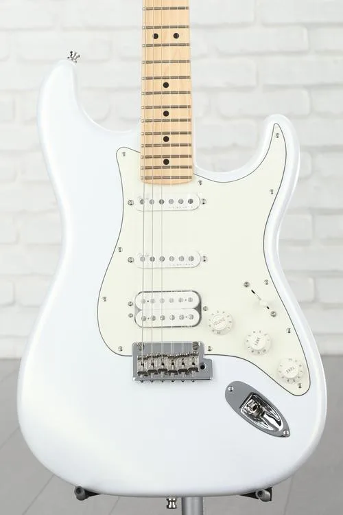 Fender Juanes Signature Stratocaster - Luna White Demo