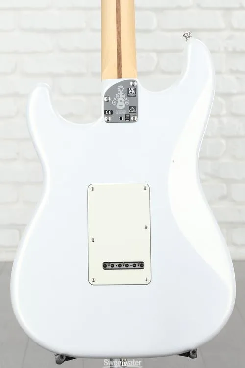  Fender Juanes Signature Stratocaster - Luna White Demo